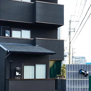 アパート Rikyuan Nishikyogoku, 京都市